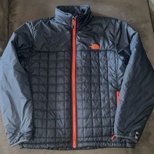 Men’s North Face Jacket - large